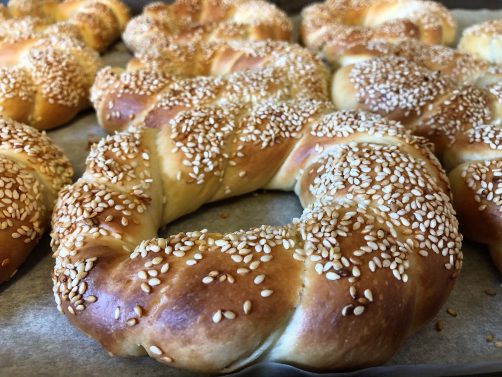 Easy Miditerranean Sesame Pretzels